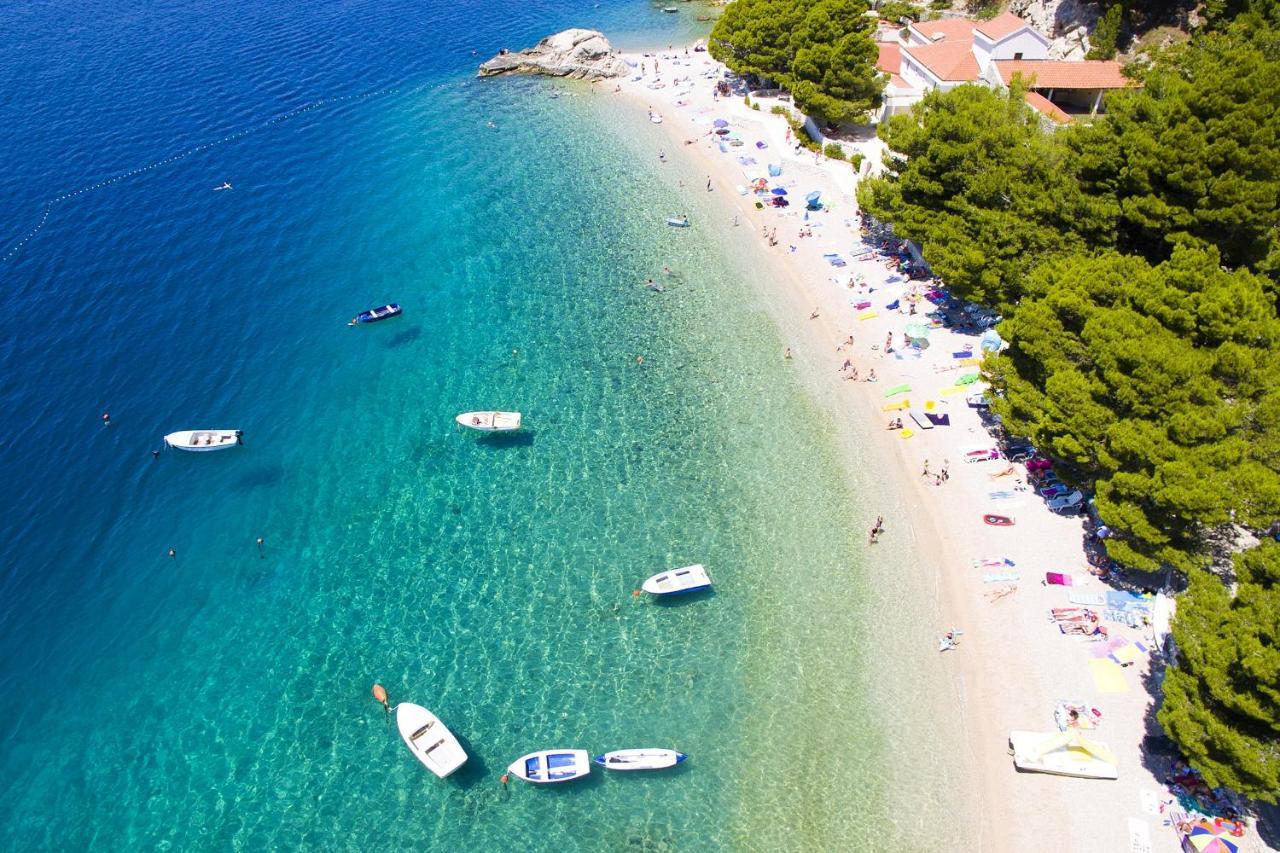 Apartments By The Sea Brela, Makarska - 11821 Buitenkant foto