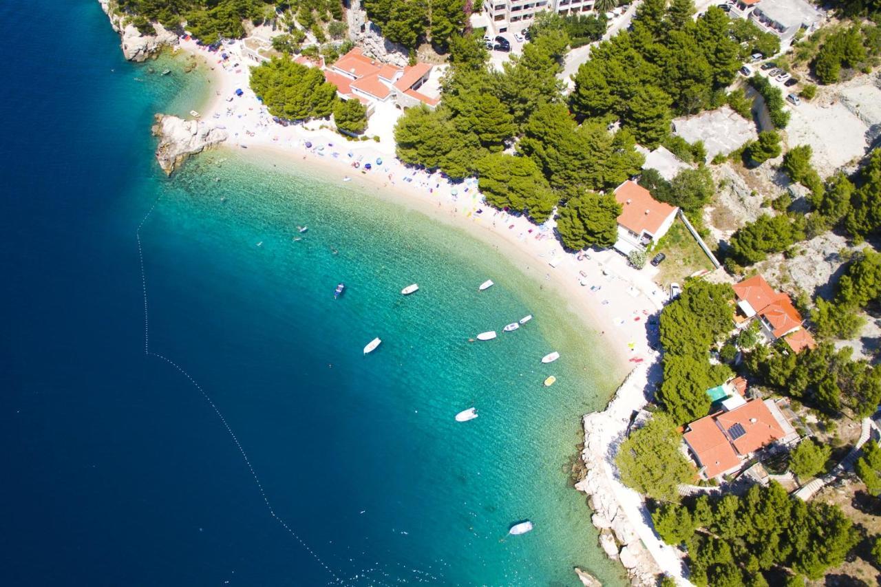 Apartments By The Sea Brela, Makarska - 11821 Buitenkant foto