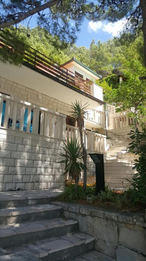 Apartments By The Sea Brela, Makarska - 11821 Buitenkant foto