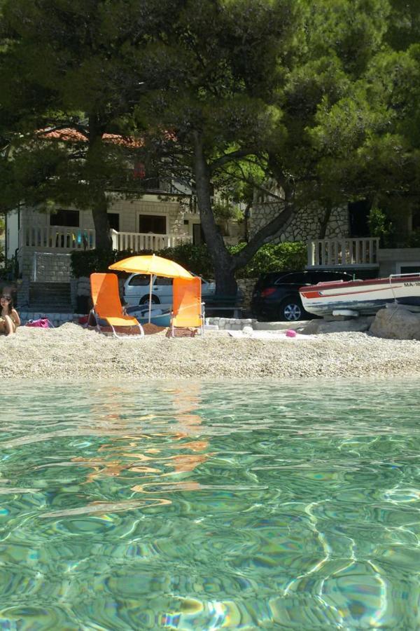 Apartments By The Sea Brela, Makarska - 11821 Buitenkant foto