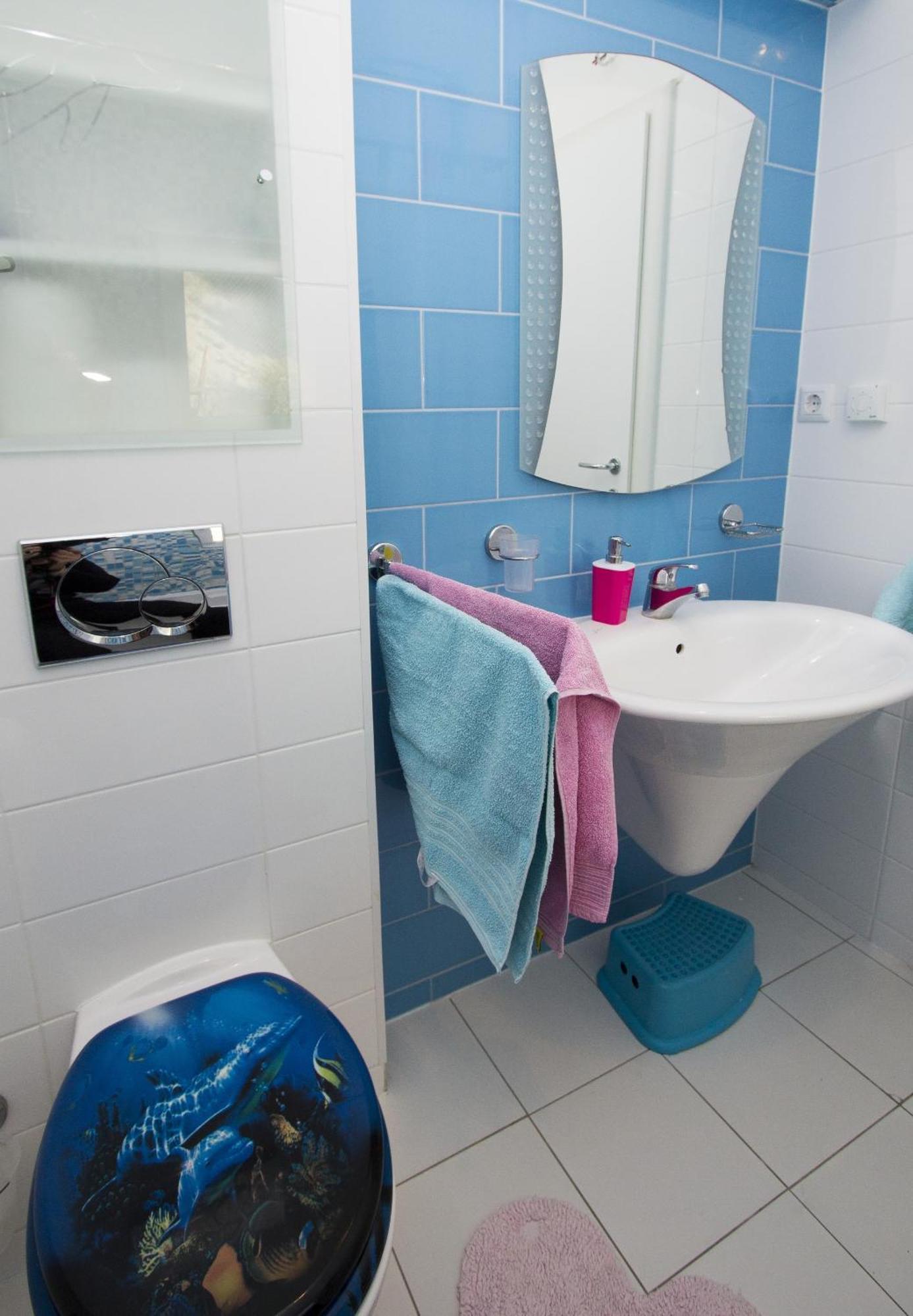 Apartments By The Sea Brela, Makarska - 11821 Kamer foto